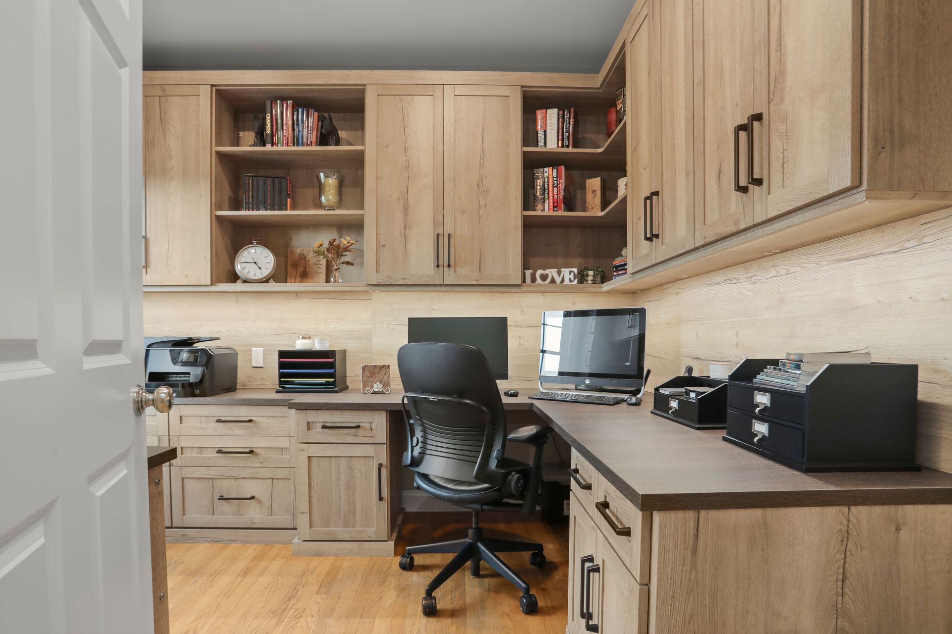 Custom Closets & Cabinets in Calgary | Hi-Tech Cabinets & Closets