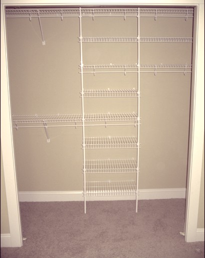 wire reach-in closet